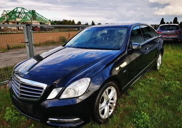 mercedes benz klasa e lubelskie Mercedes-Benz Klasa E cena 25000 przebieg: 266000, rok produkcji 2012 z Łuków